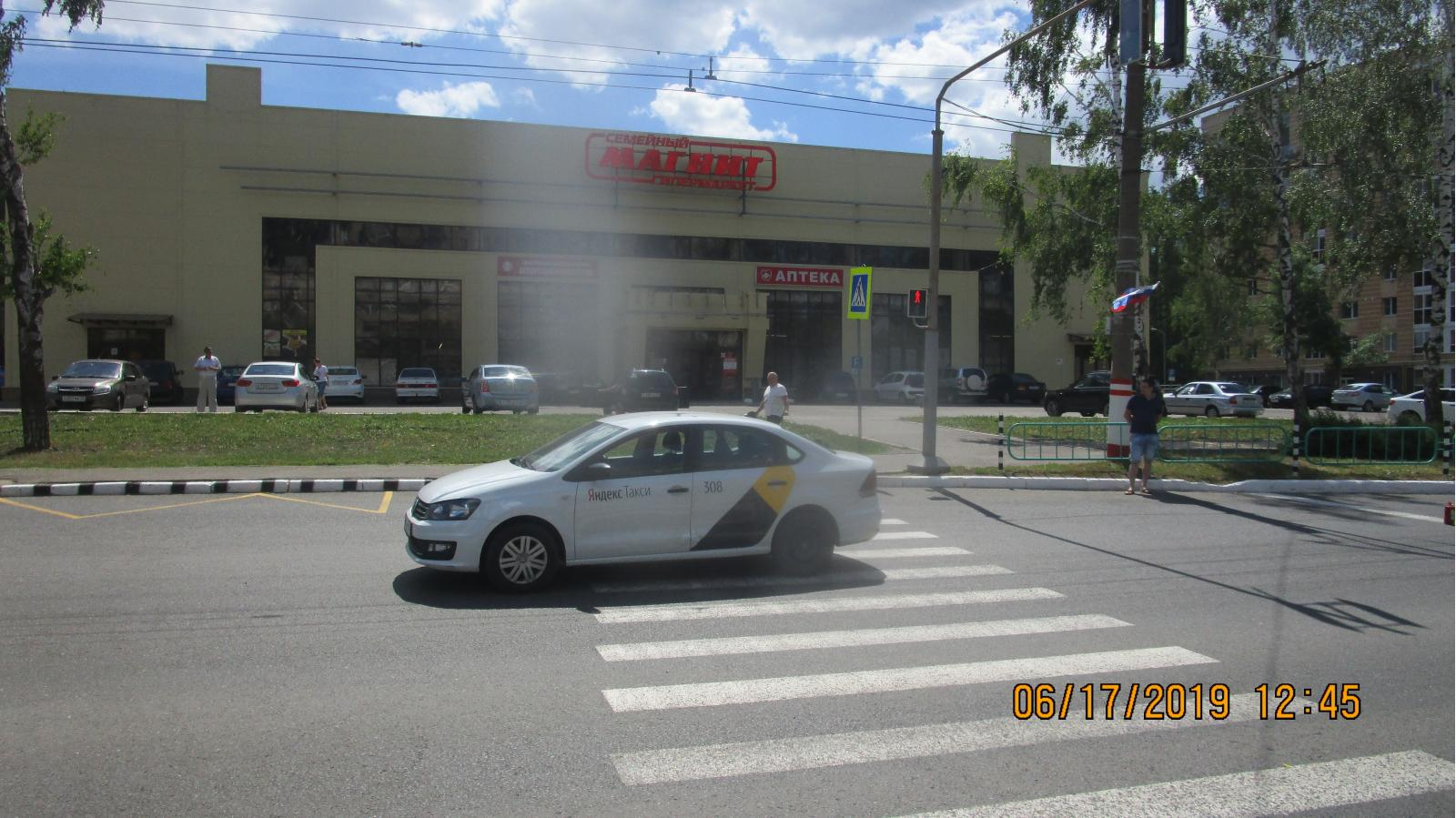 Таксист сбил жительницу Саранска на пешеходном переходе