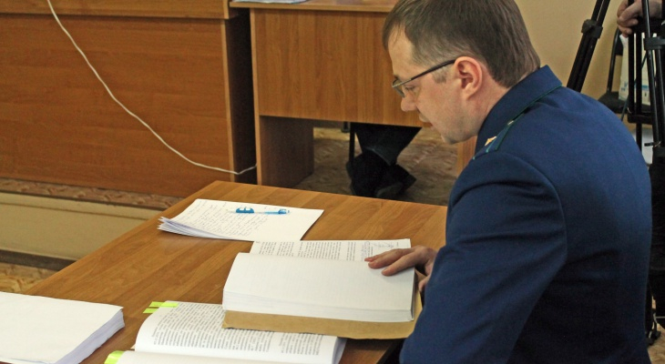 Жительница Саранска попала под суд за сожжение российского флага