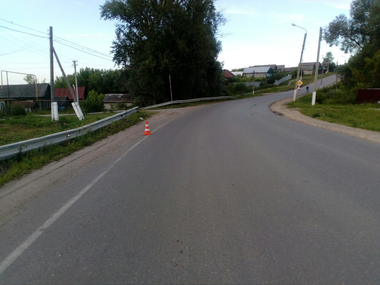 В Мордовии подросток решил покататься на скутере родственника и попал в ДТП