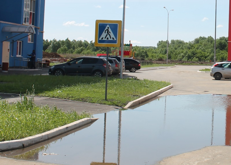 Активисты просят устранить причины подтопления въездов в новый микрорайон Саранска