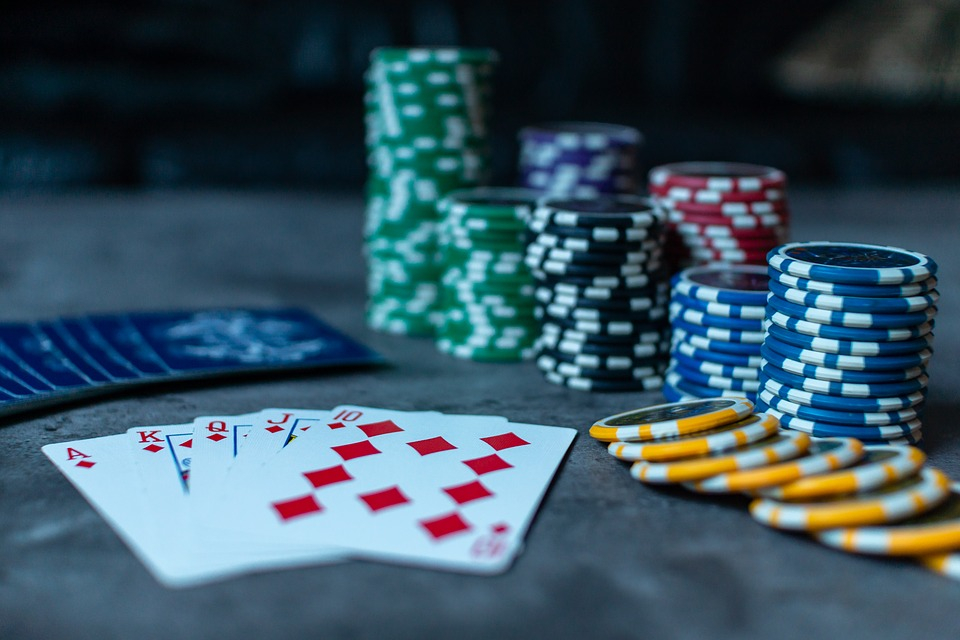Шестеро жителей Саранска дважды организовали подпольное казино