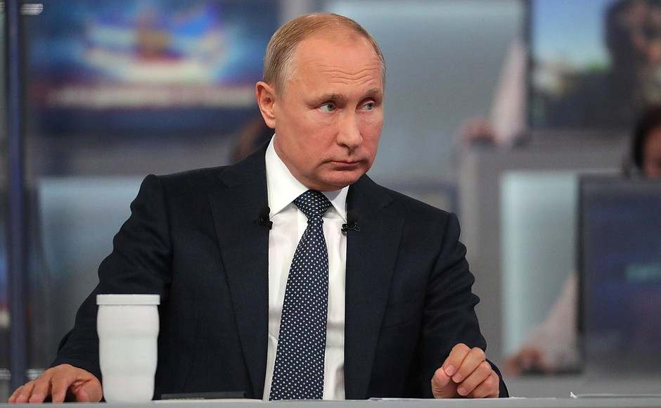 Владимир Путин пообещал дополнительный выходной в апреле
