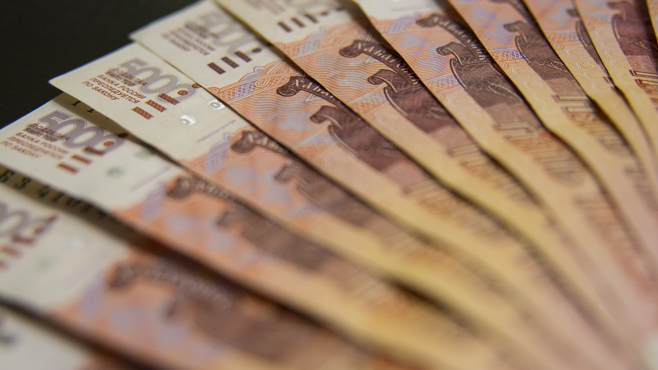 В одном из банков Мордовии обнаружена фальшивая пятитысячная купюра