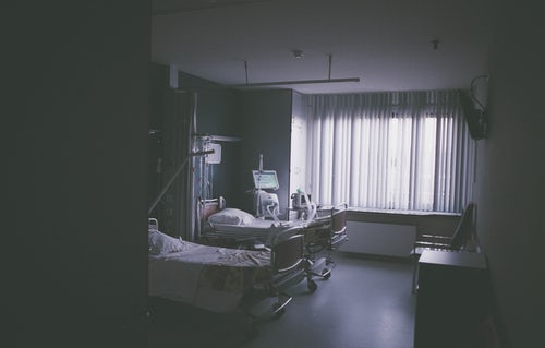 Жительница Саранска, госпитализированная с подозрением на коронавирус, самовольно покинула больницу