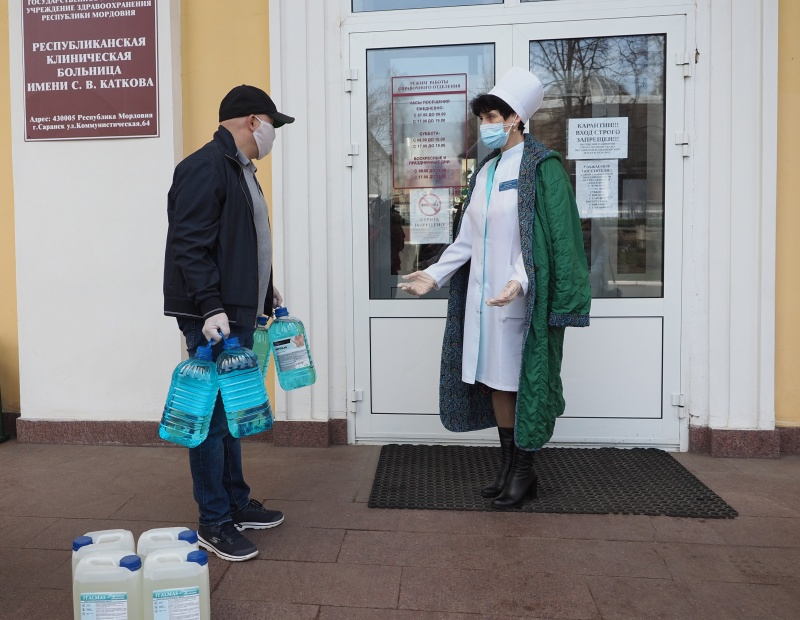 Предприниматели Мордовии помогают медикам, которые борются с коронавирусом