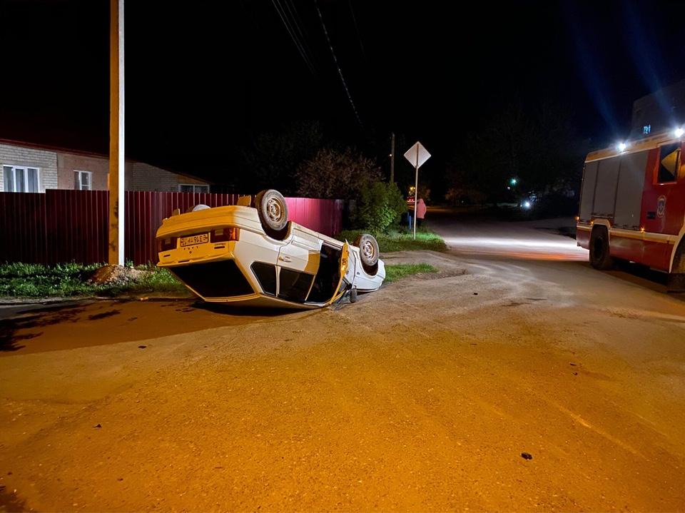 Водитель-лихач перевернул легковушку в Мордовии