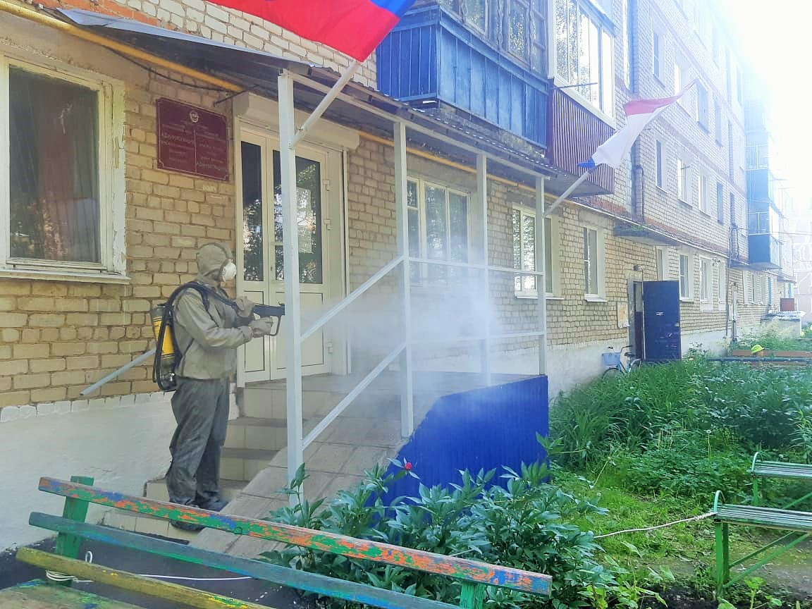 Сотрудники МЧС третью неделю проводят дезинфекцию в Рузаевке