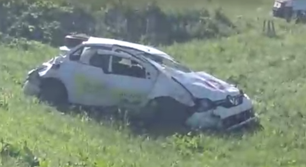 Машина превратилась в груду металла: Очередное смертельное ДТП с участием такси в Мордовии