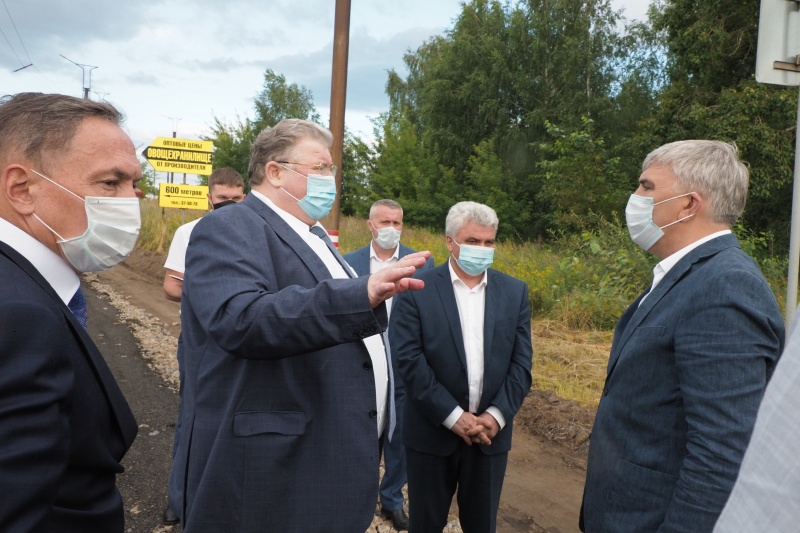 Глава Мордовии проверил, как идет ремонт дорог в Саранске