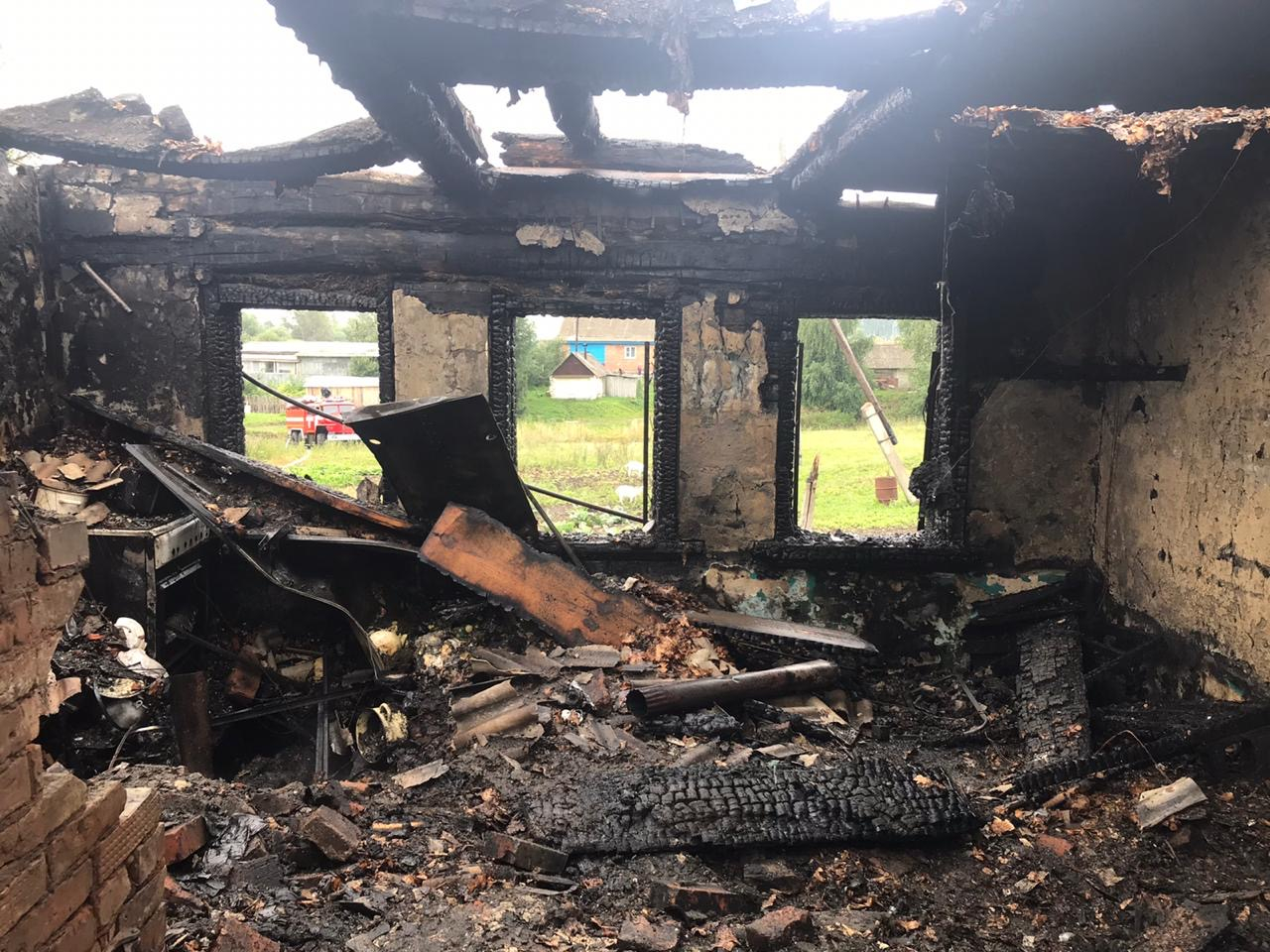 В Мордовии отец получил ожоги, спасая своих детей из горящего дома
