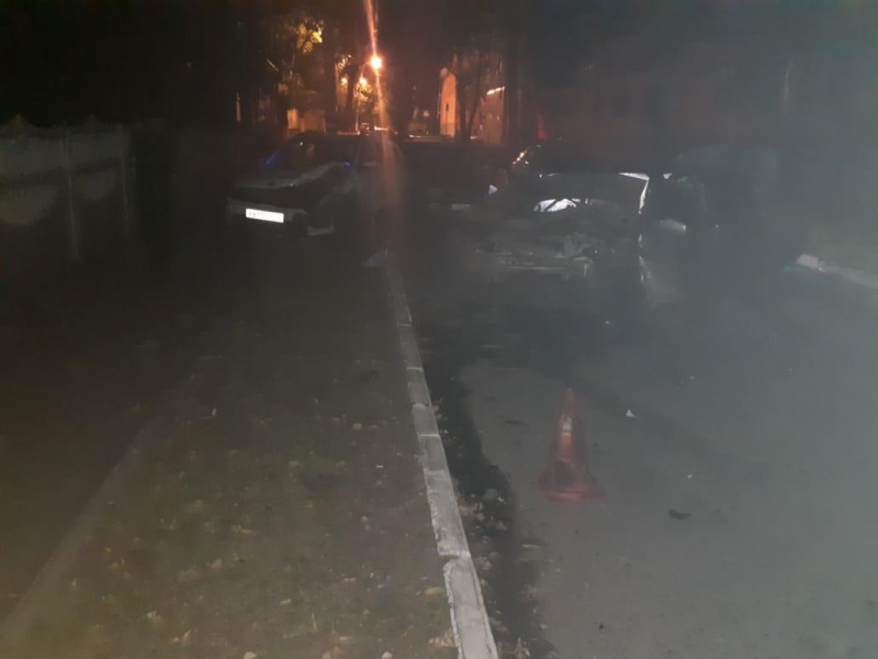 Пьян, лишен прав: В Саранске водитель «ВАЗа» устроил тройное ДТП