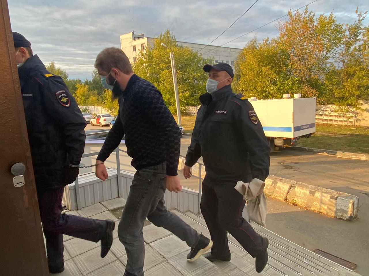 Душили и требовали полмиллиона: в Мордовии арестованы два вымогателя из Чечни