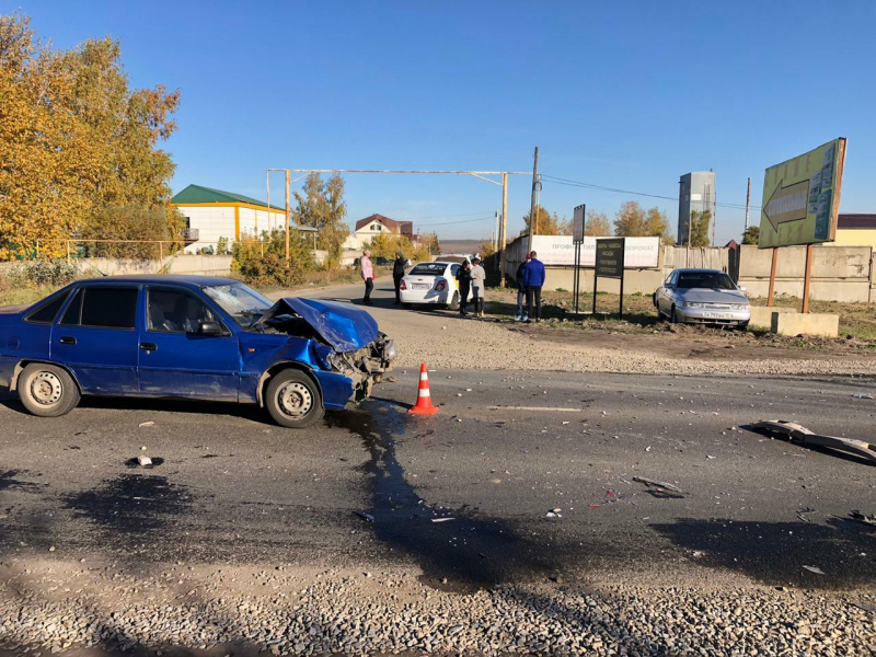 Два автомобиля столкнулись в Саранске: пострадали три человека
