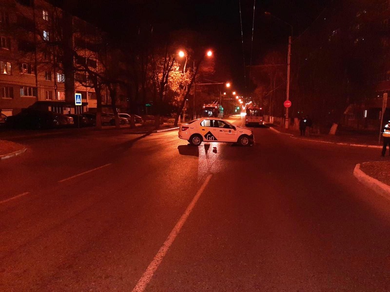 В Саранске столкнулись «Рено» и троллейбус: пострадал ребенок