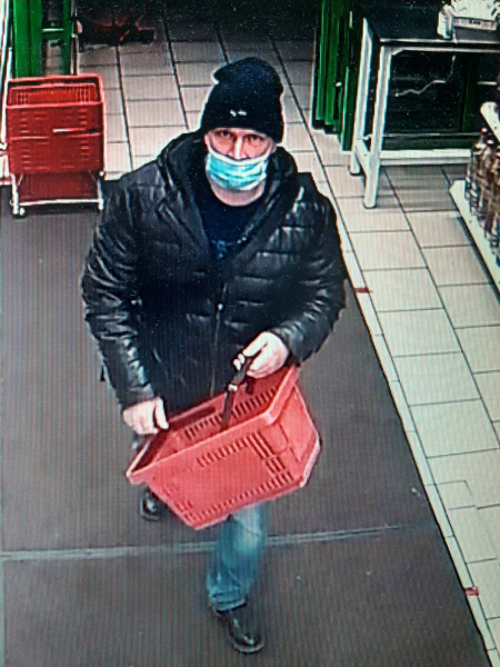 Полицейские ищут мужчину, укравшего продукты из супермаркета в Саранске