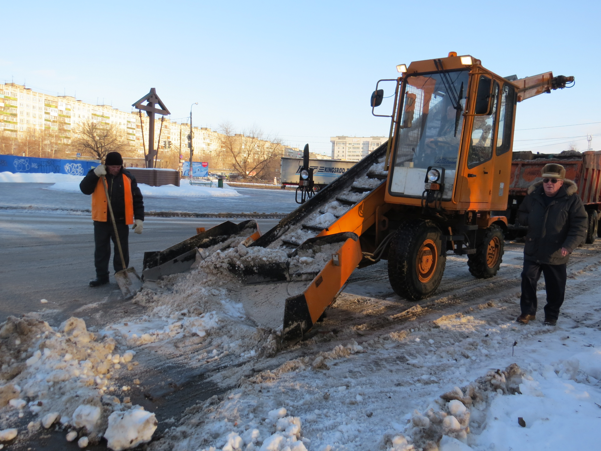 В Саранске задействовано 54 единицы техники для уборки снега