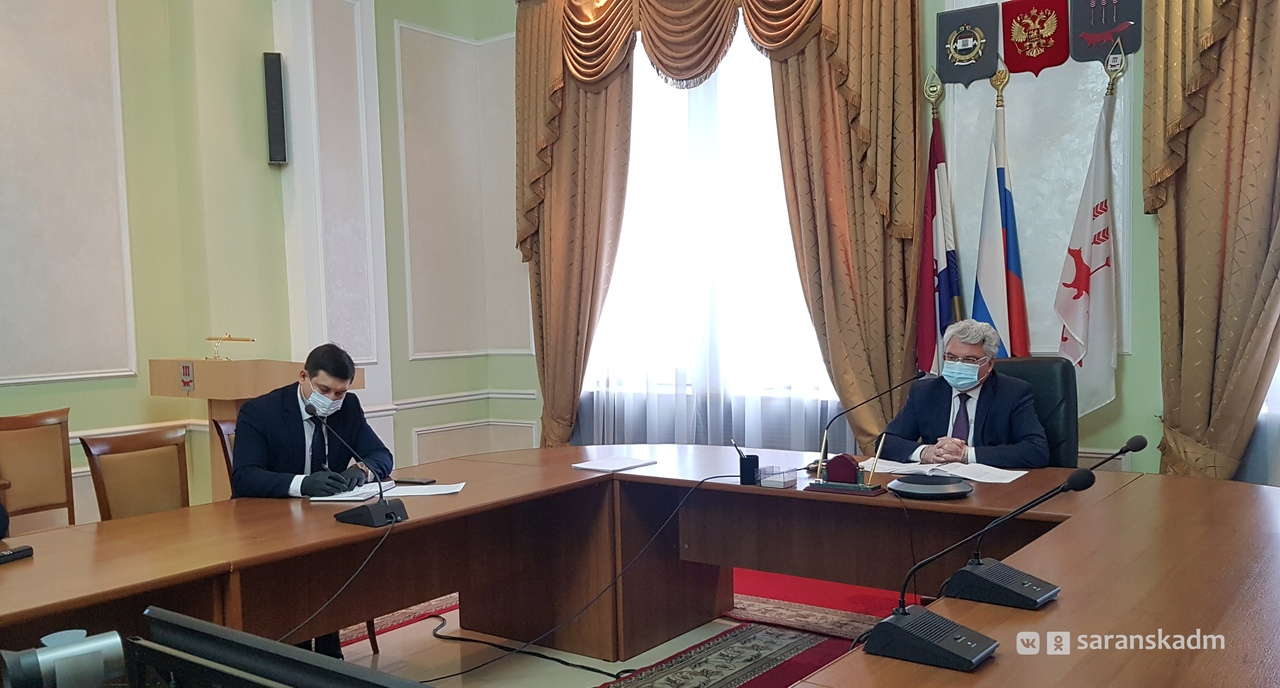 В Администрации города вновь обсудили проблемы теплоснабжения домов Саранска