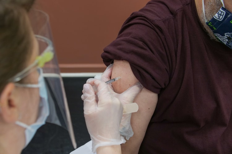 Как проходит вакцинация от коронавируса в Мордовии?