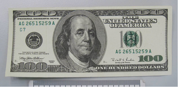 В Саранске нашли пачку фальшивых долларов