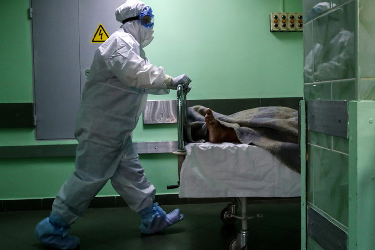 В Мордовии от коронавируса скончались пожилые мужчина и женщина