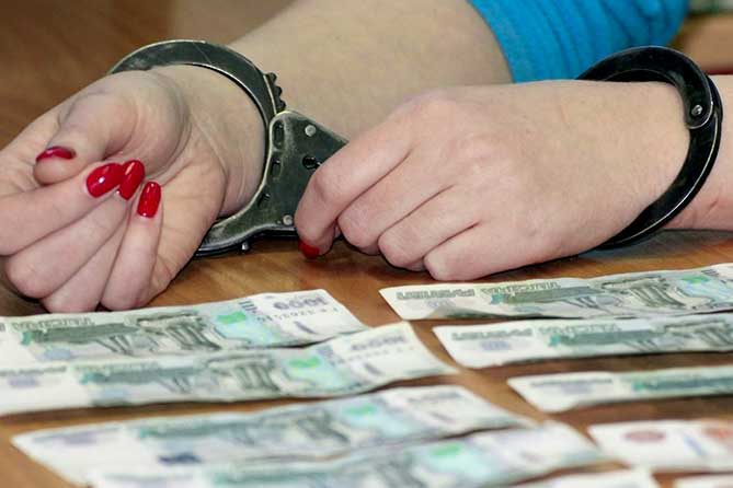 В Саранске карманница пойдёт под суд за кражу 80 тысяч рублей