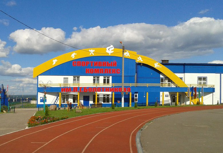 На стадионе в Краснослободском районе нарушаются правила безопасности