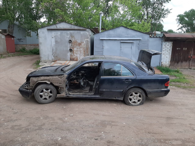 Житель Саранска украл Mercedes-Benz, чтобы сдать его на металлолом