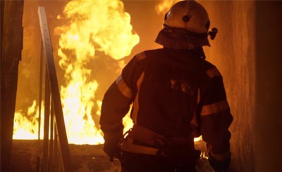 В Мордовии из-за пожара в многоэтажном доме женщина получила ожоги 30% тела