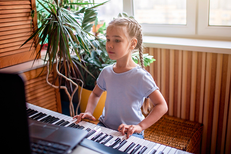 Юным онлайн-зрителям: связисты рассказали, о любимых мультфильмах детей в республике