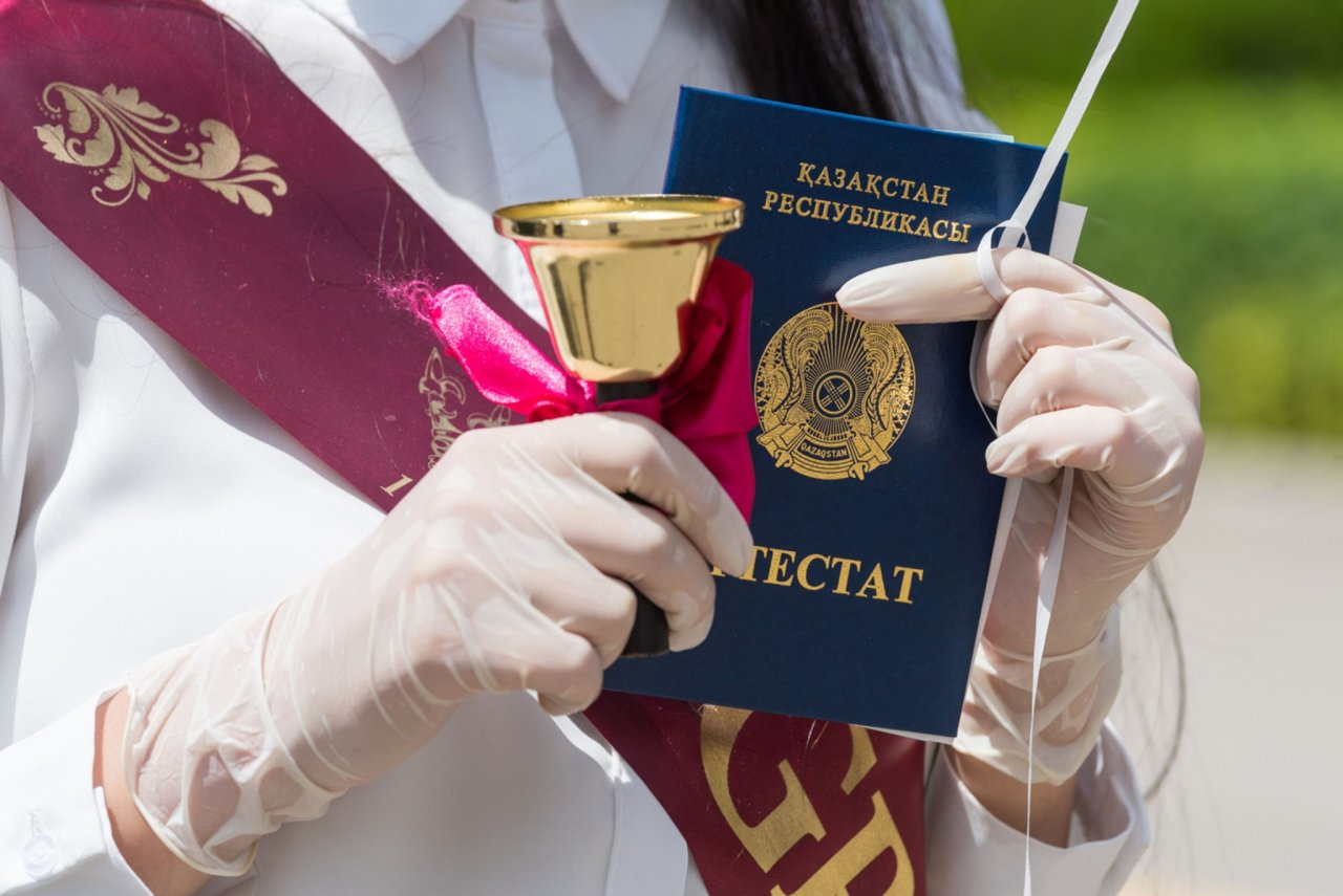 В Мордовии торжественная церемония вручения аттестатов выпускникам пройдет 26 июня