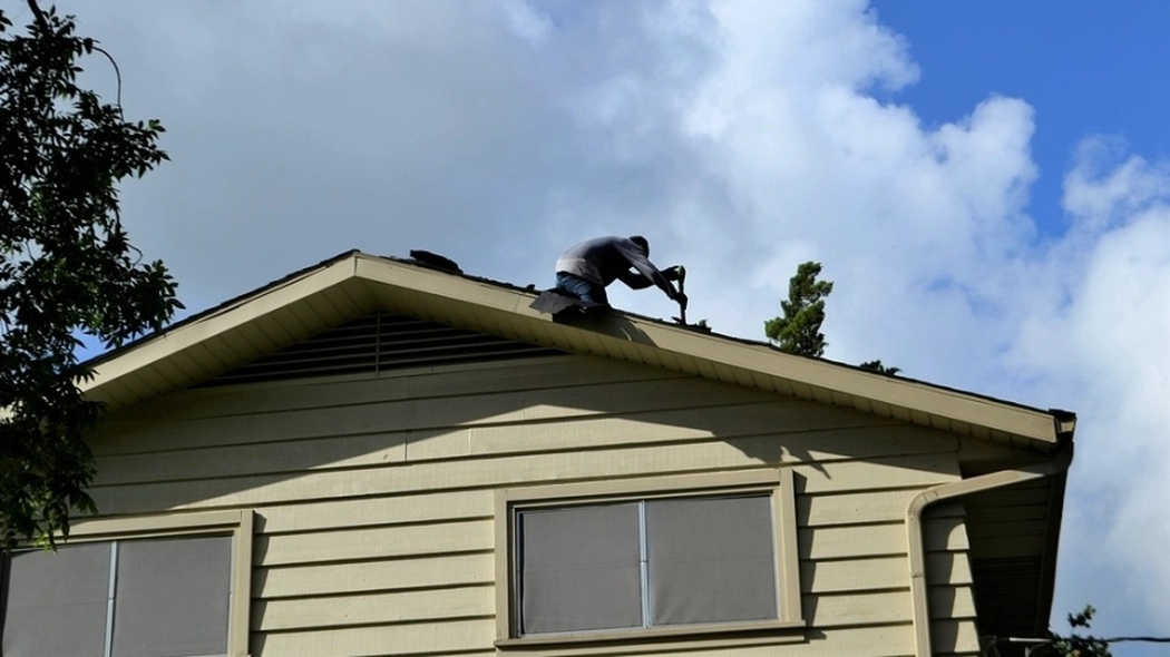 Артём Здунов поручил оказать помощь пострадавшим от урагана