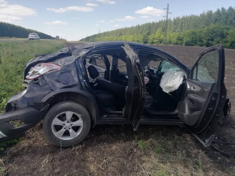 В Мордовии “Опель” врезался в трактор, три человека оказались в больнице