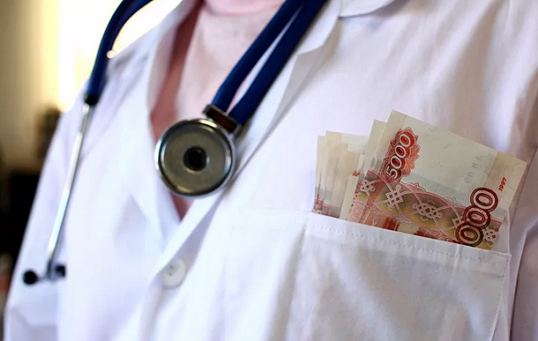 В Мордовии врач-онколог из УФСИН погорел на взятке в размере 15 тысяч рублей