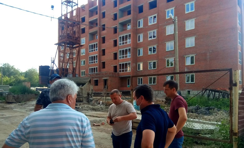 В Саранске по нацпроекту строится дом на Серадзской для переселенцев из аварийного жилья