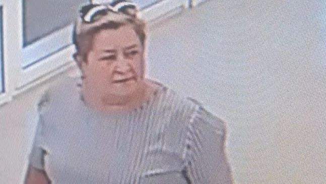 В Саранске ищут причастную к краже телефона женщину, ее действия попали на камеру