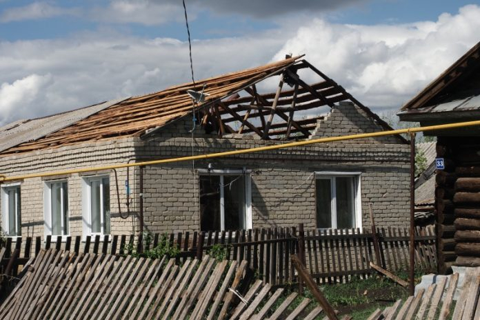 Жителям пострадавших от урагана домов в Мордовии выплатят от 30 до 100 тысяч рублей