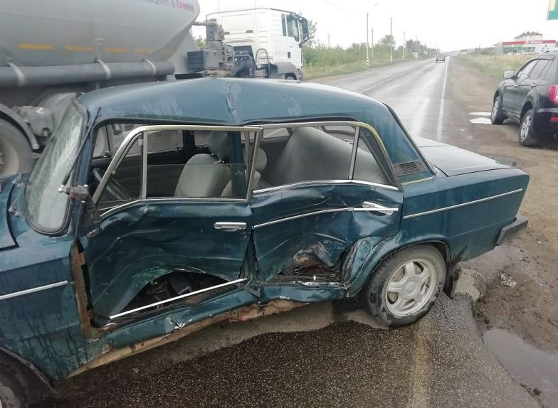 В Лямбирском районе в результате столкновения "ВАЗа" и "Фольксвагена" пострадали двое