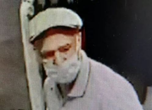 В Саранске объявили в розыск мужчину, укравшего женские брюки в магазине на Гагарина