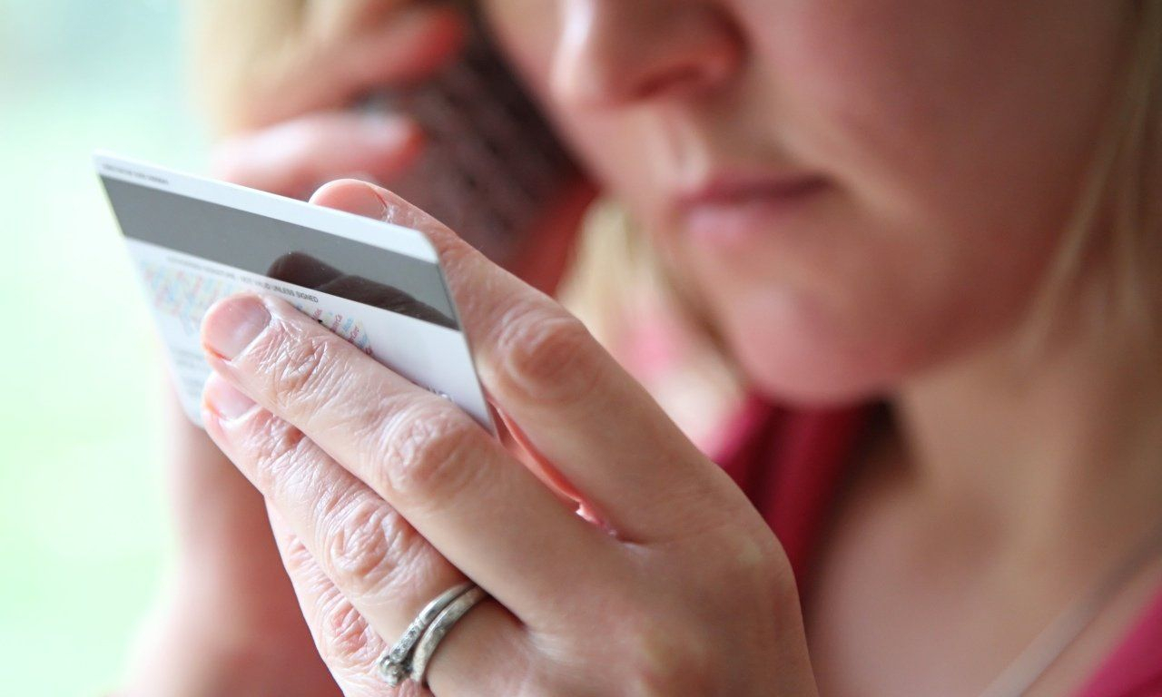 Мошенники похитили 400 тысяч рублей у жительницы Саранска, отправив ей письмо из «банка»