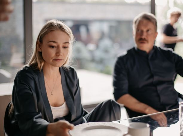 more.tv при участии Wink экранизирует «The Телки» Сергея Минаева со звездным актерским составом