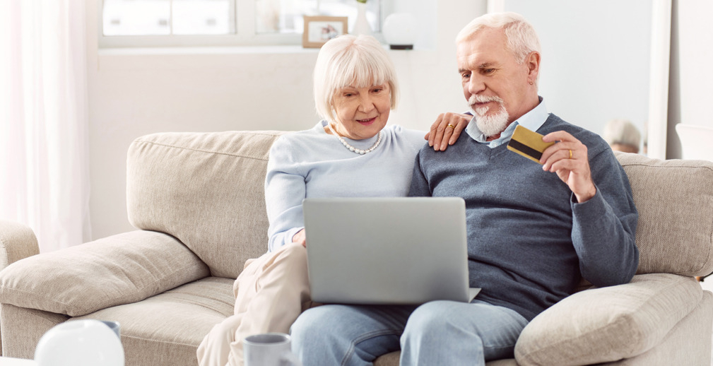 Россельхозбанк доплатит 500 рублей при получении единовременной пенсионной выплаты на карту банка