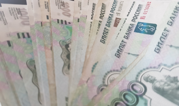 38-летняя жительница Мордовии потеряла больше 265 тысяч рублей, пытаясь заработать на бирже