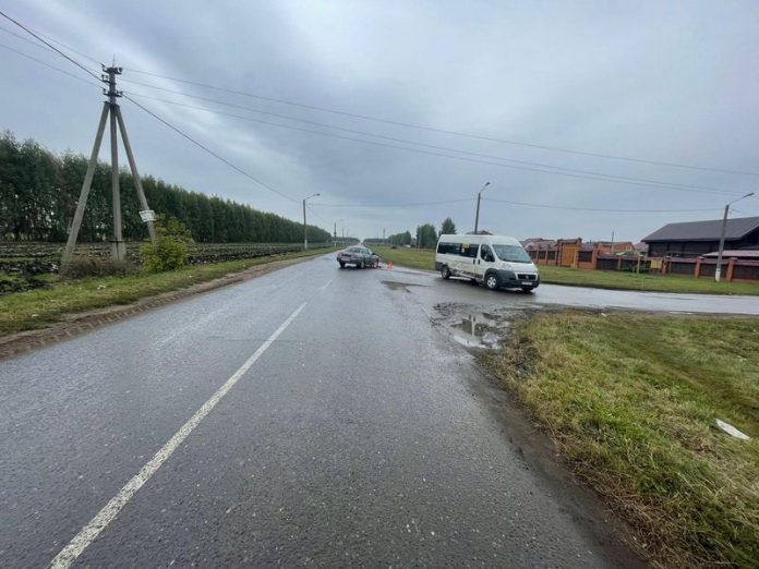 Микроавтобус №16 попал в аварию в Мордовии, среди пострадавших есть ребенок