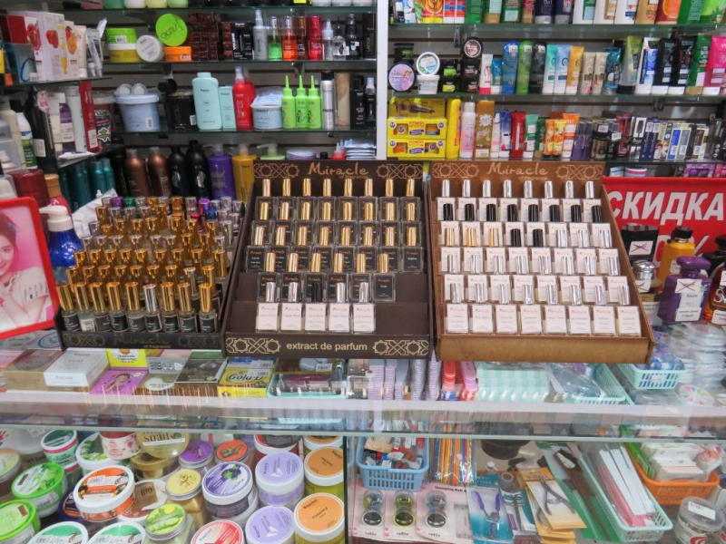 Житель Саранска «ради интереса» украл из магазина шесть флаконов женских духов