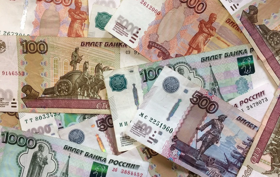 Пенсионерка из Мордовии, несмотря на предупреждения, перевела мошенникам четверть миллиона рублей