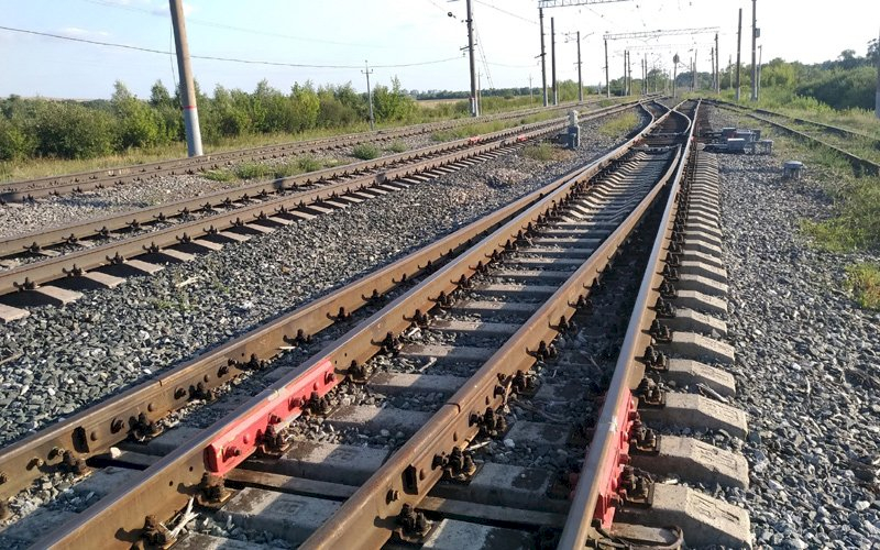 В Мордовии грузовой поезд сбил 67-летнего мужчину