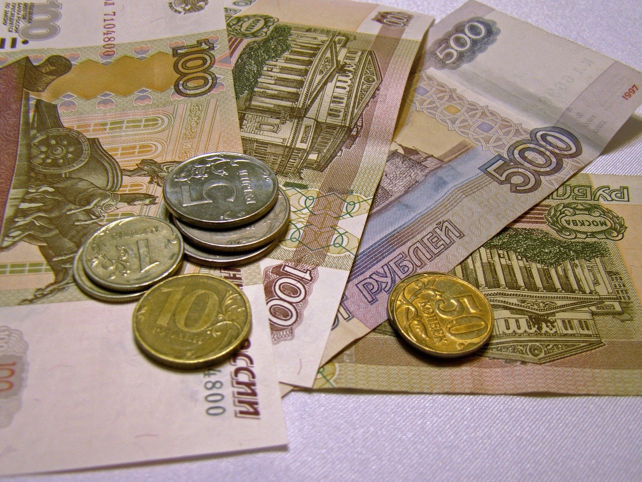 Заведующая библиотекой из Саранска перевела мошенникам почти миллион рублей
