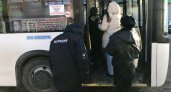 В Рузаевке в общественном транспорте поймали двух пассажиров без масок