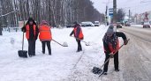 Более 70 единиц спецтехники расчищают от снега улицы Саранска