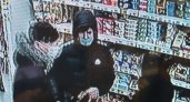 Полицейские ищут молодых людей, укравших товары из супермаркета в Саранске